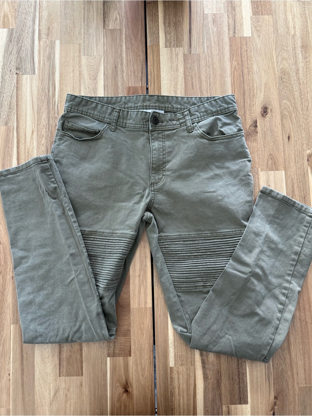 Sun + Stone Men’s Slim Fit Kilmister Articulated Moto Pants